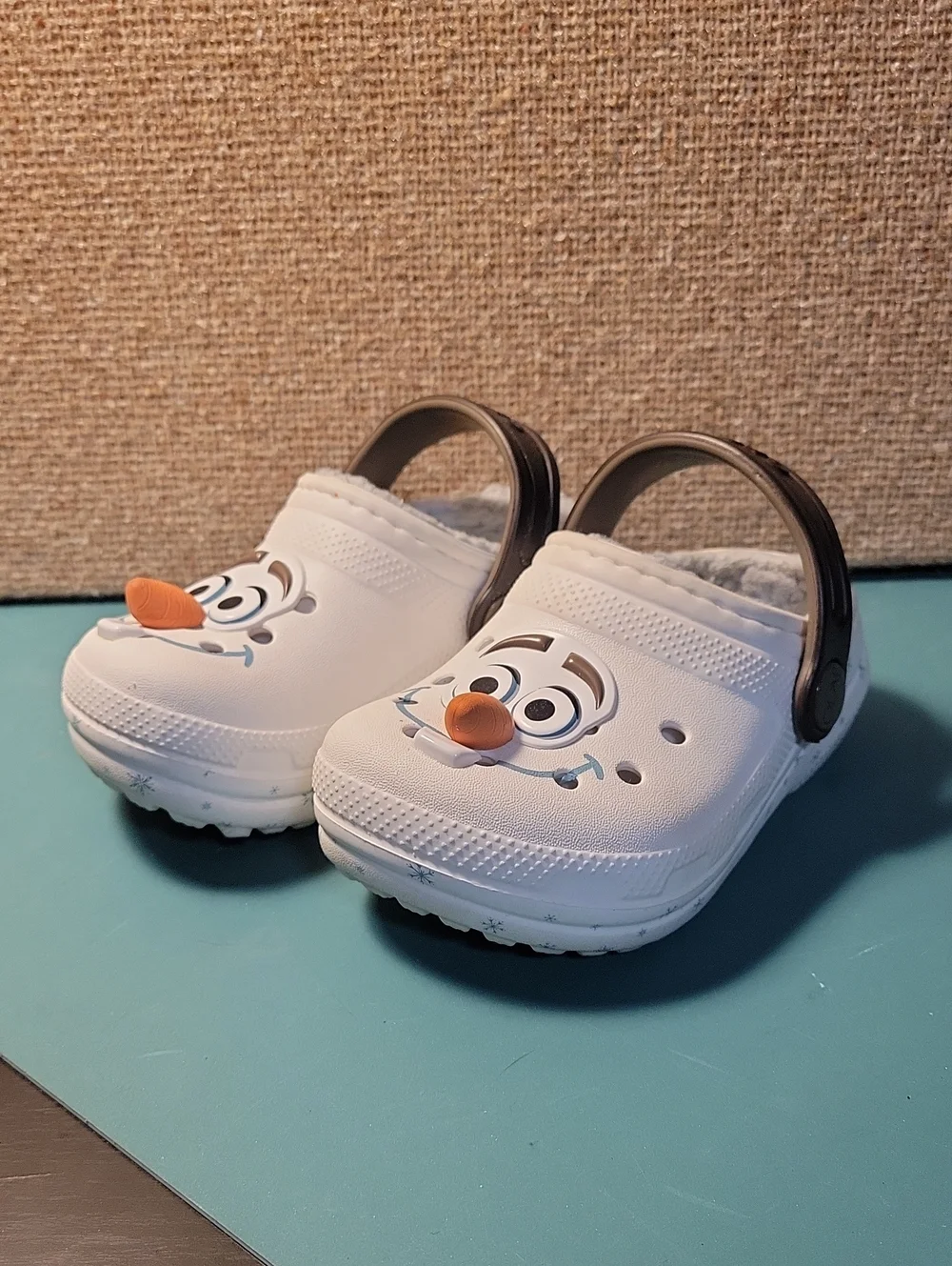 Disney Frozen Crocs Sandals with Gray Strap Size C8